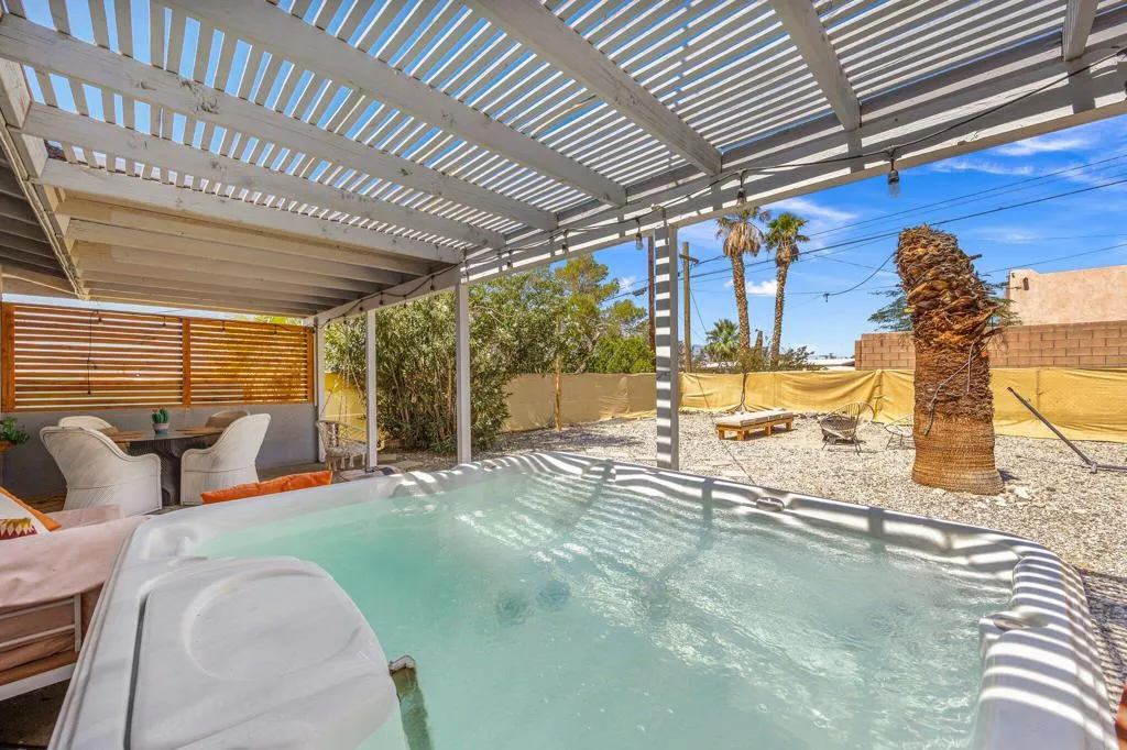 13215 Deodar Avenue, Desert Hot Springs, California 92240 home-pic-28