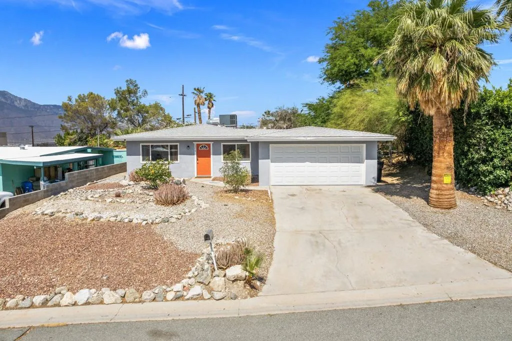 13215 Deodar Avenue, Desert Hot Springs, California 92240 home-pic-4