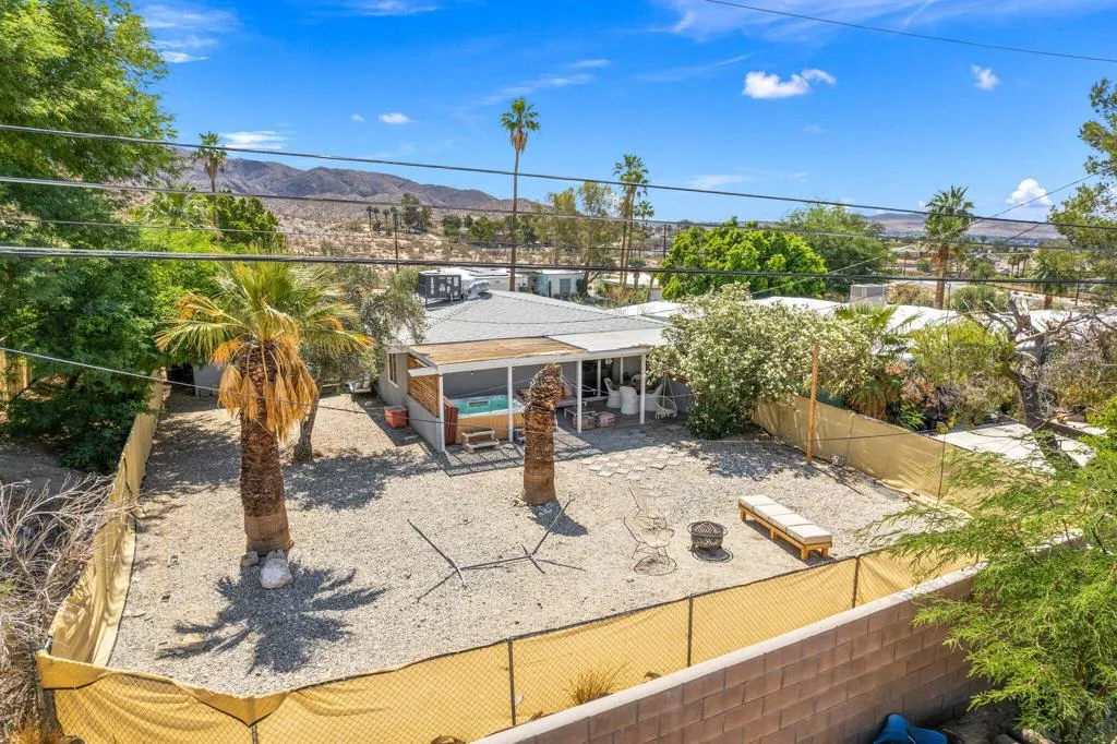 13215 Deodar Avenue, Desert Hot Springs, California 92240 home-pic-37
