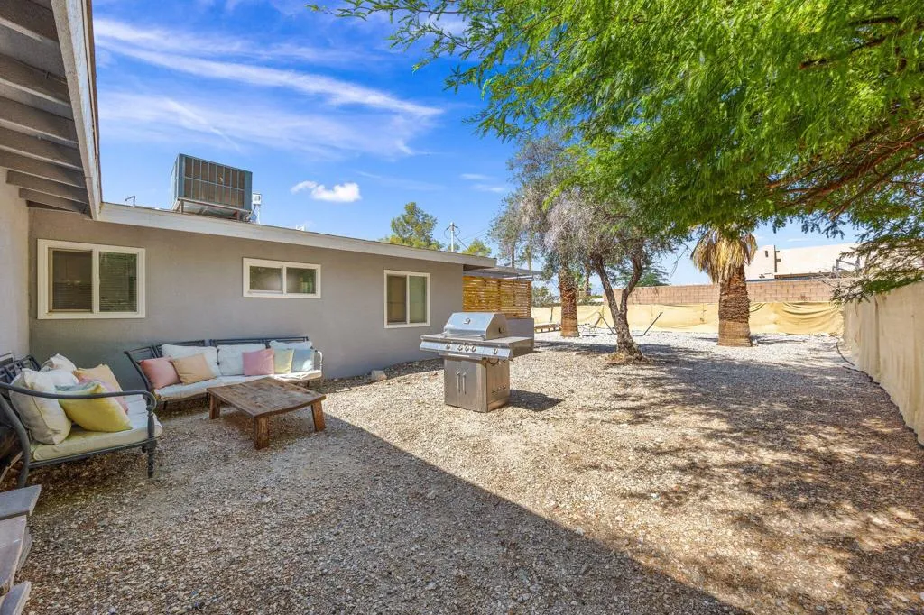 13215 Deodar Avenue, Desert Hot Springs, California 92240 home-pic-27