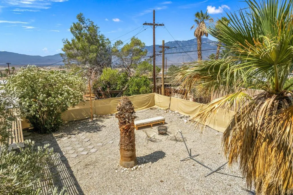 13215 Deodar Avenue, Desert Hot Springs, California 92240 home-pic-38
