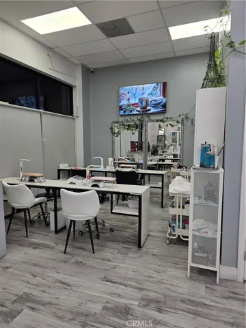 Manicure Stations