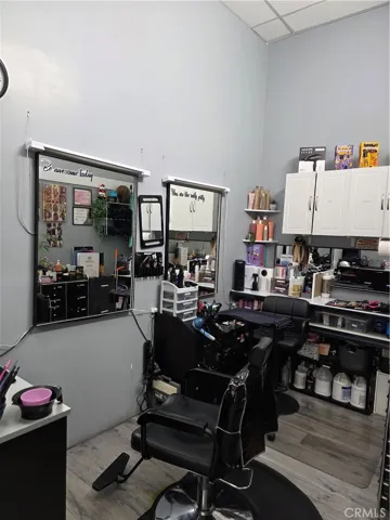 Private Skin Station