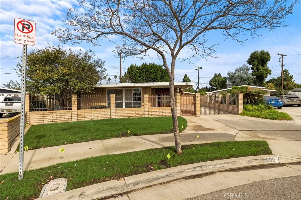 836 S Bellevue, Anaheim, California 92805 home-pic-1