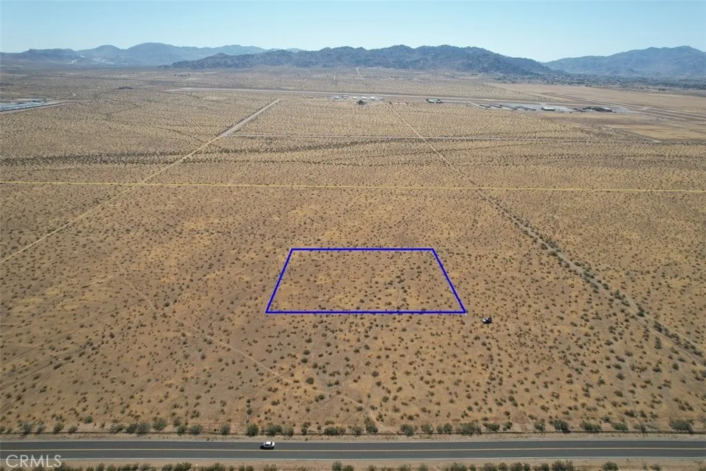 Dale Evans Pkwy at bottom of photo - Looking East Apple Valley.