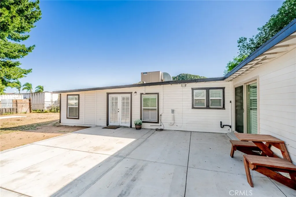 989 3rd, Norco, California 92860 home-pic-40