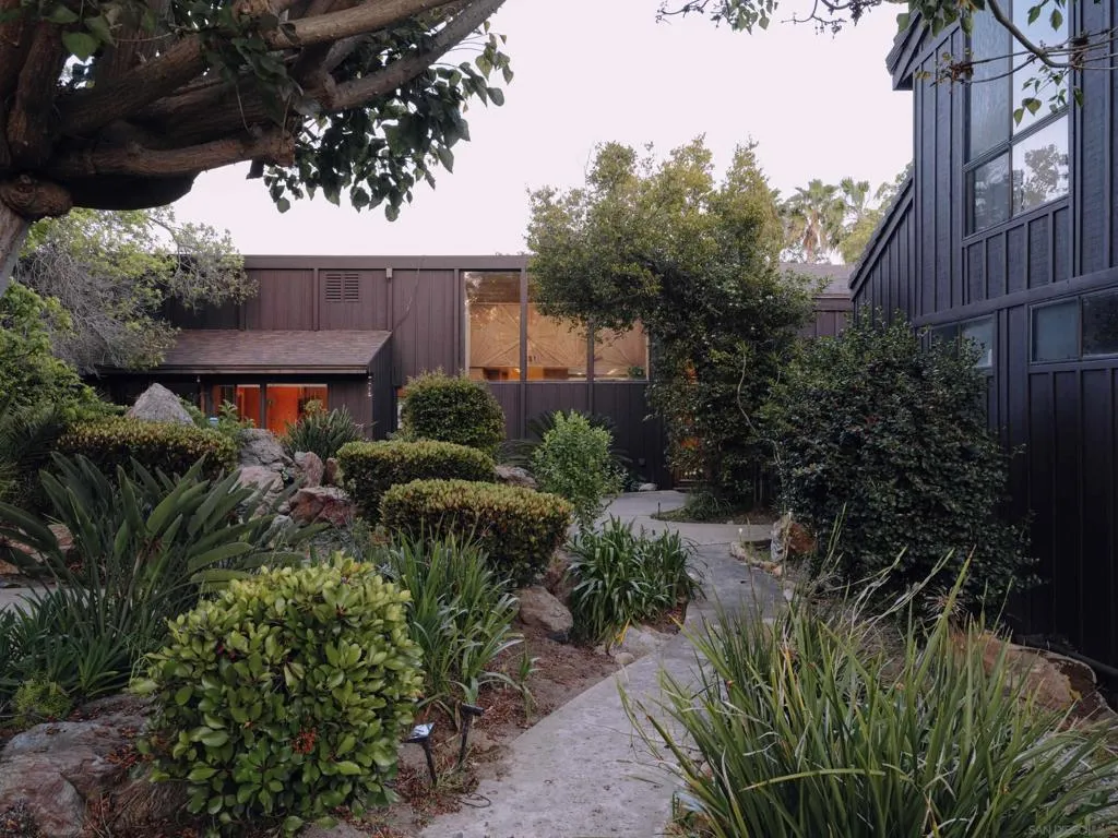 6009 Mimulus, Rancho Santa Fe, California 92067 home-pic-23