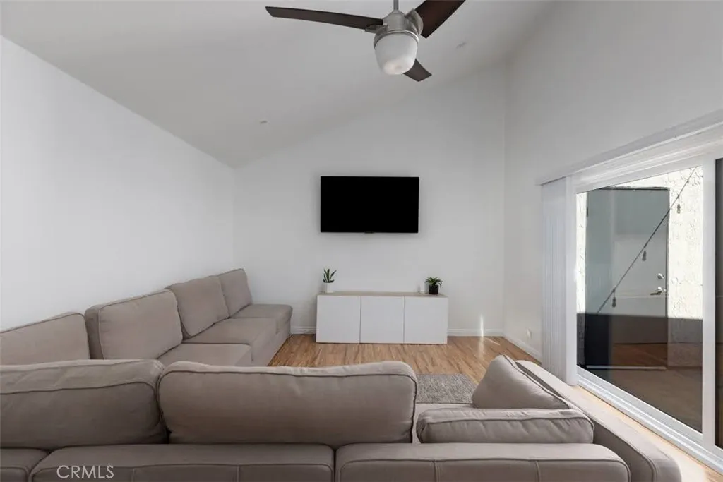 7890 E Spring 24b, Long Beach, California 90815 home-pic-3