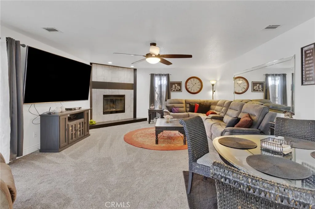 11679 Winterhawk Way, Apple Valley, California 92308 home-pic-12