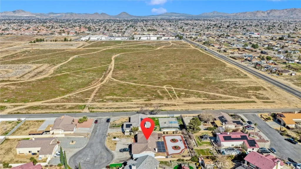 11679 Winterhawk Way, Apple Valley, California 92308 home-pic-52