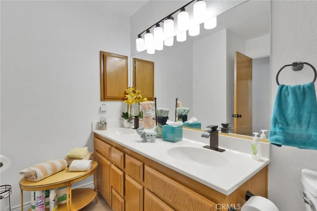 11679 Winterhawk Way, Apple Valley, California 92308 home-pic-29