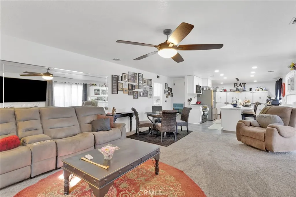 11679 Winterhawk Way, Apple Valley, California 92308 home-pic-14