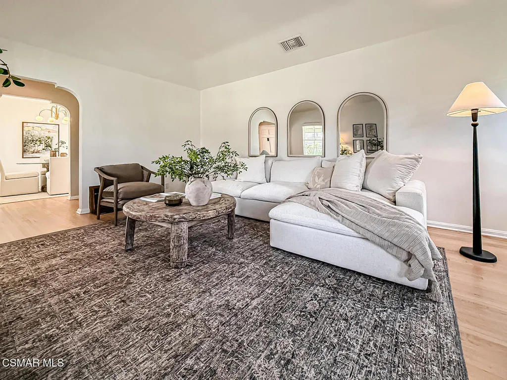 8419 Vicksburg Avenue, Los Angeles, California 90045 home-pic-7