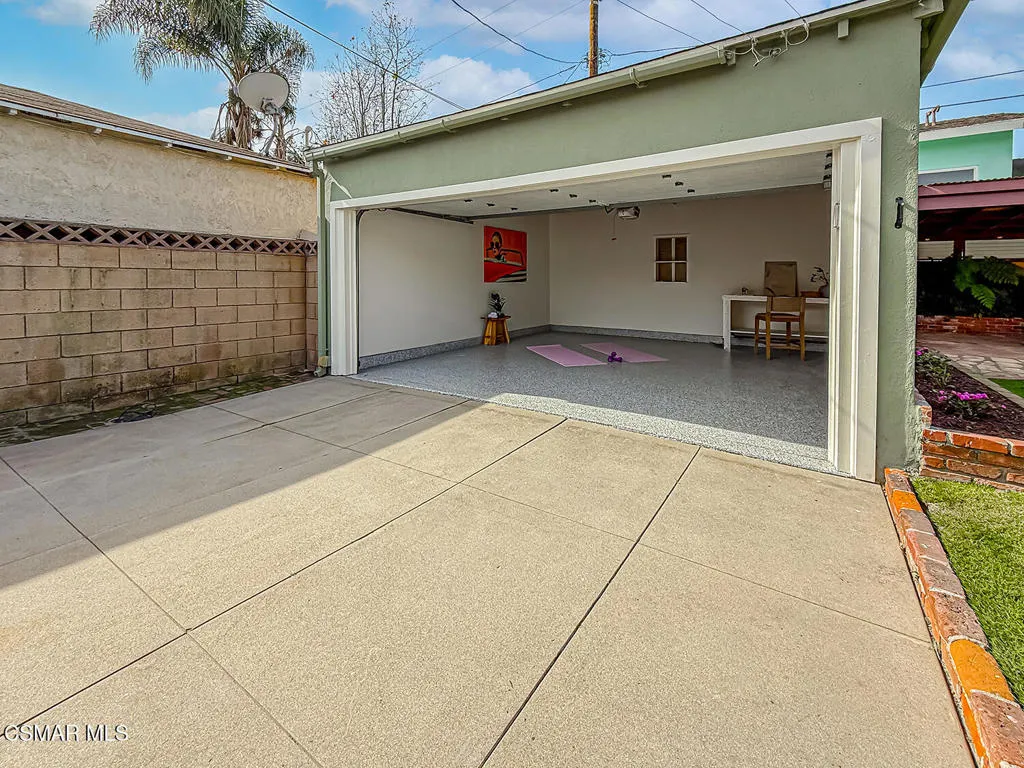 8419 Vicksburg Avenue, Los Angeles, California 90045 home-pic-33