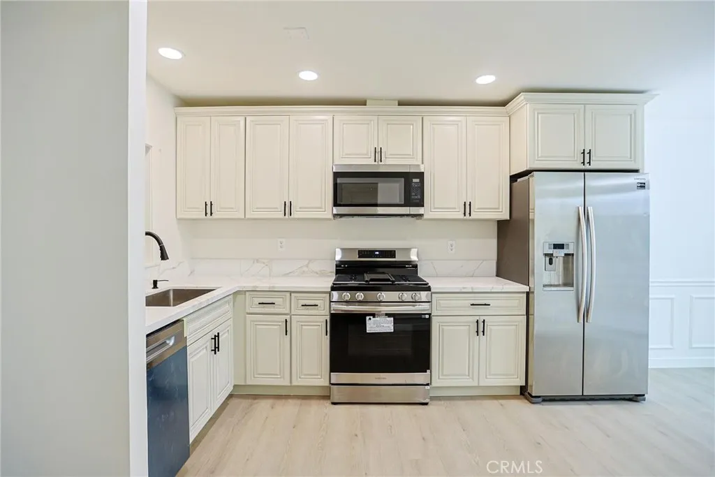4109 W 5th F2, Santa Ana, California 92703 home-pic-14