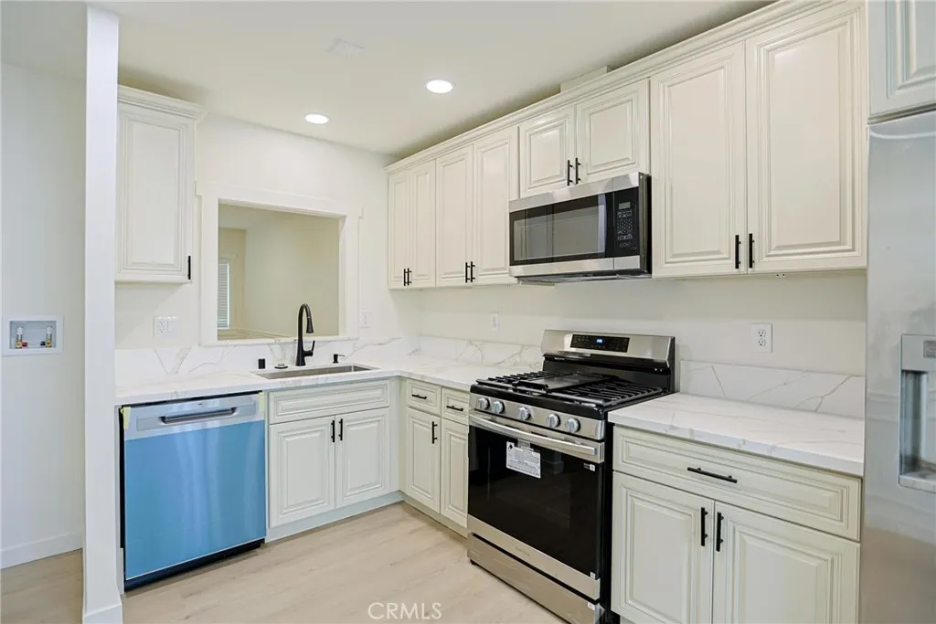 4109 W 5th F2, Santa Ana, California 92703 home-pic-16