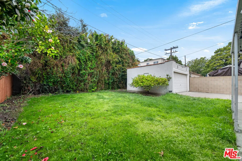 205 S Hamel Drive, Beverly Hills, California 90211 home-pic-19