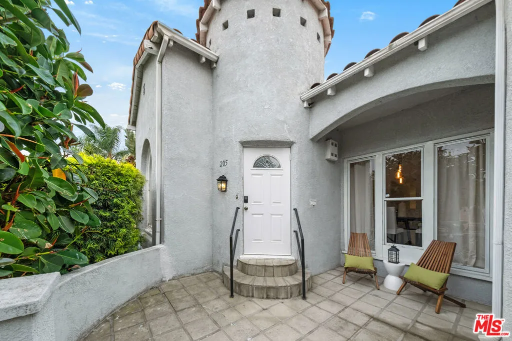 205 S Hamel Drive, Beverly Hills, California 90211 home-pic-25