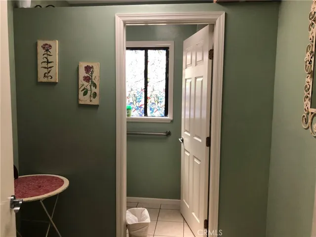 2 bathrooms