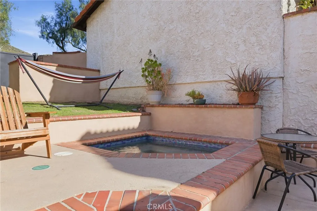 15919 Joseph Court, Rancho Cascades, California 91342 home-pic-35