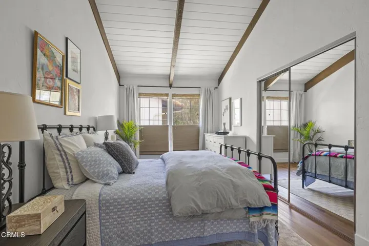 23-web-or-mls-UpmarketMedia-1932Jam-30