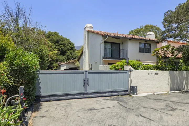 45-web-or-mls-UpmarketMedia-1932Jam-152