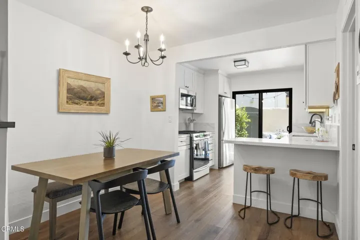 16-web-or-mls-UpmarketMedia-1932Jam-78