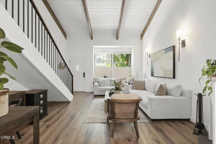 6-web-or-mls-UpmarketMedia-1932Jam-114