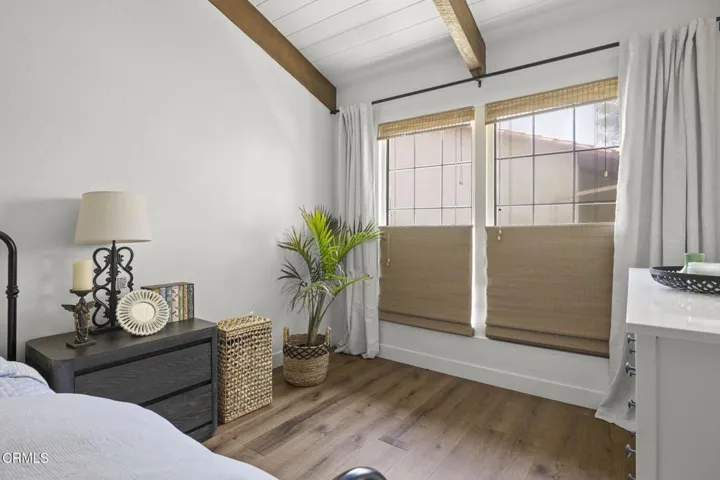 25-web-or-mls-UpmarketMedia-1932Jam-36