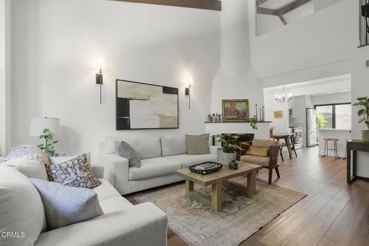 9-web-or-mls-UpmarketMedia-1932Jam-123