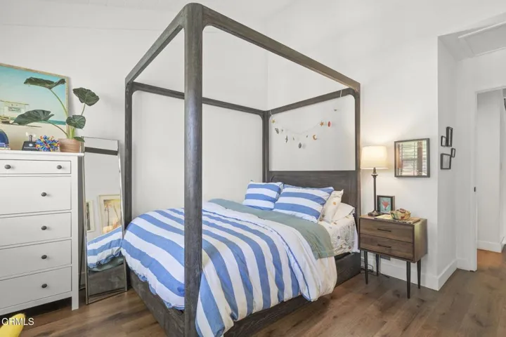 28-web-or-mls-UpmarketMedia-1932Jam-48
