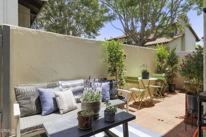 39-web-or-mls-UpmarketMedia-1932Jam-92