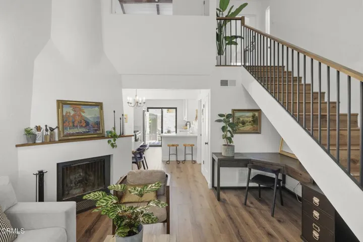 12-web-or-mls-UpmarketMedia-1932Jam-132