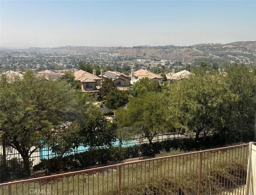 27635 Sienna Ridge, Canyon Country, California 91351 home-pic-2