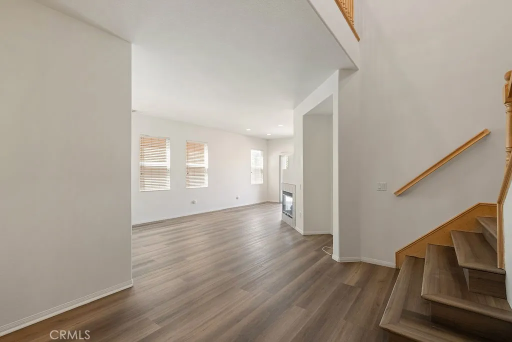 27635 Sienna Ridge, Canyon Country, California 91351 home-pic-4