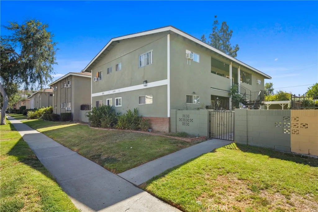 1301 Burwood, La Habra, California 90631 home-pic-1