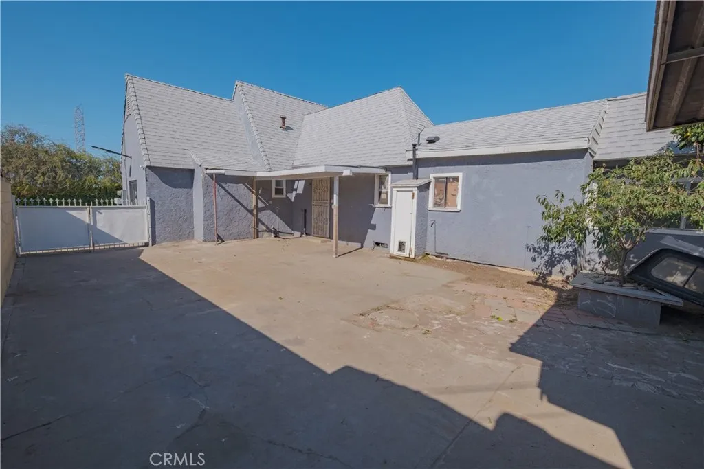 4660 Paramount Blvd, Pico Rivera, California 90660 home-pic-20