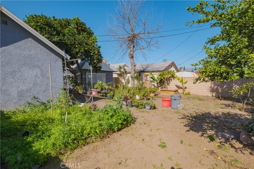 4660 Paramount Blvd, Pico Rivera, California 90660 home-pic-22