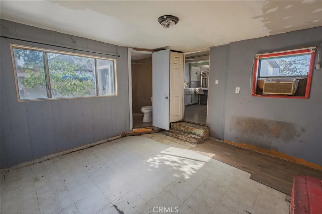 4660 Paramount Blvd, Pico Rivera, California 90660 home-pic-15