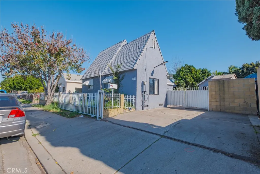 4660 Paramount Blvd, Pico Rivera, California 90660 home-pic-25