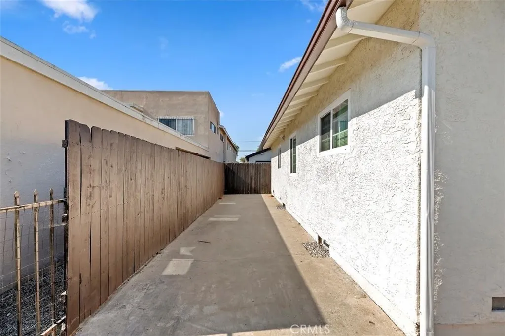 10779 Barlow, Lynwood, California 90262 home-pic-38