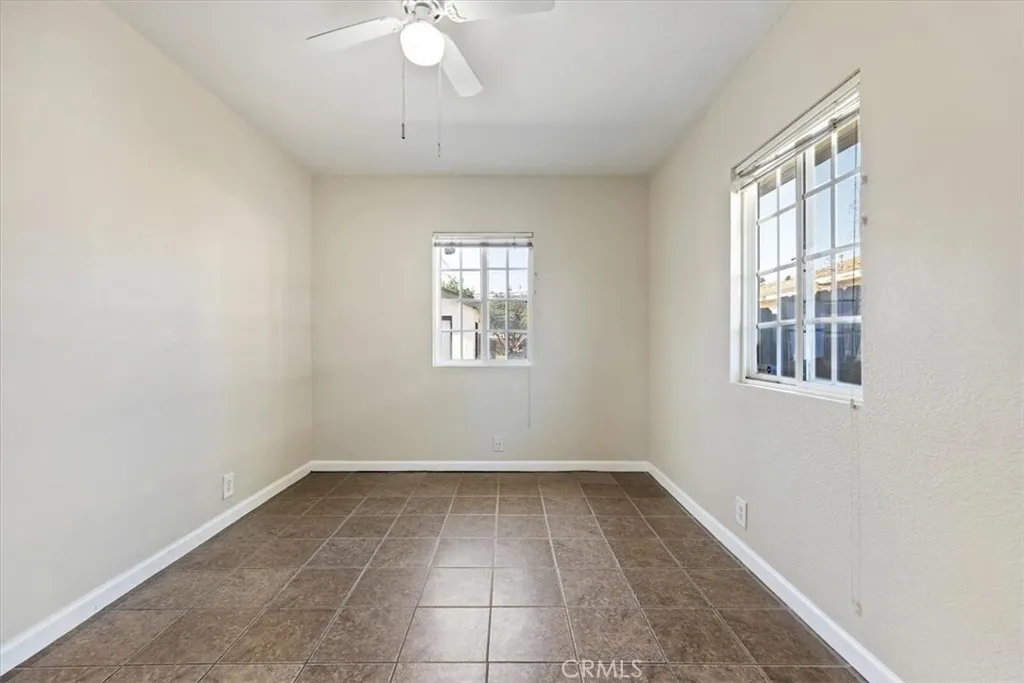10779 Barlow, Lynwood, California 90262 home-pic-25