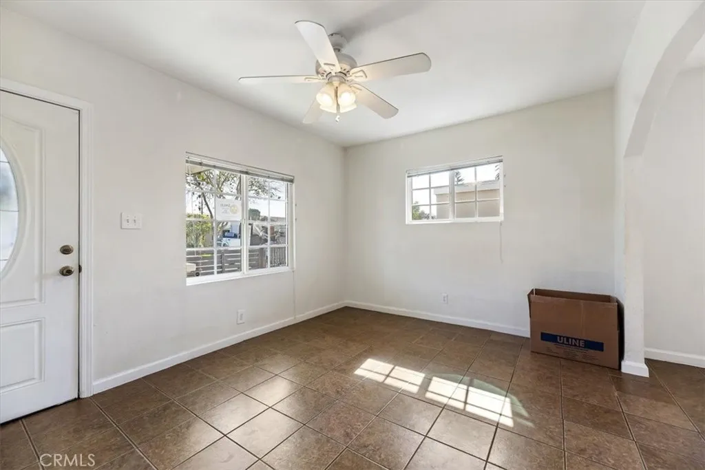 10779 Barlow, Lynwood, California 90262 home-pic-10