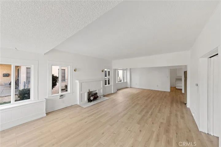 Wow! Renovated from top to bottom - you'll love this cheery home