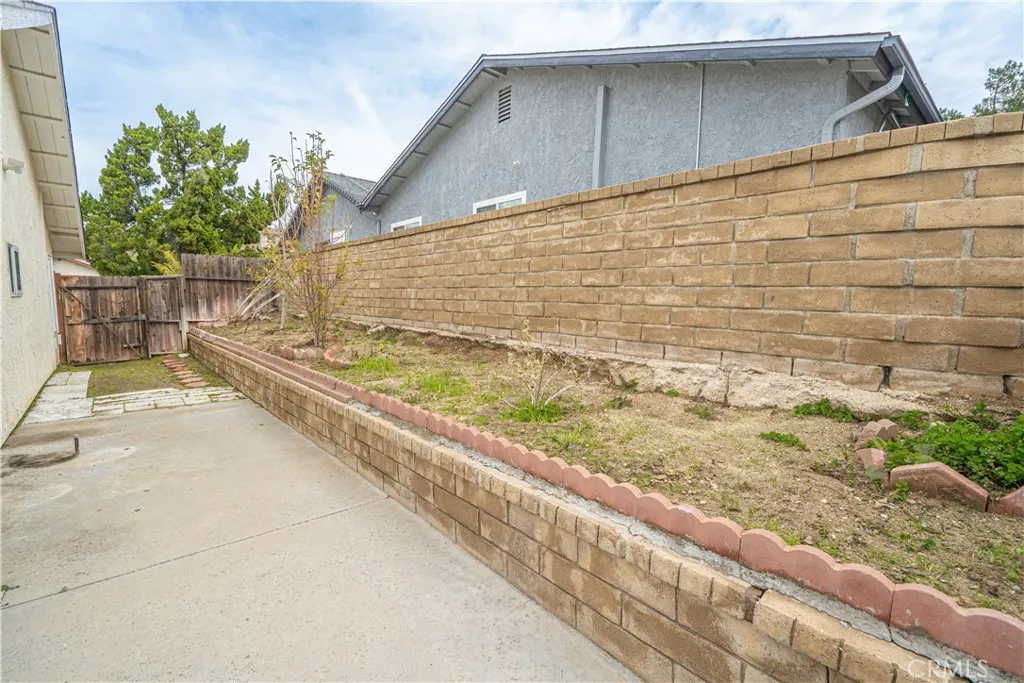 22612 Pamplico Dr, Saugus, California 91350 home-pic-41