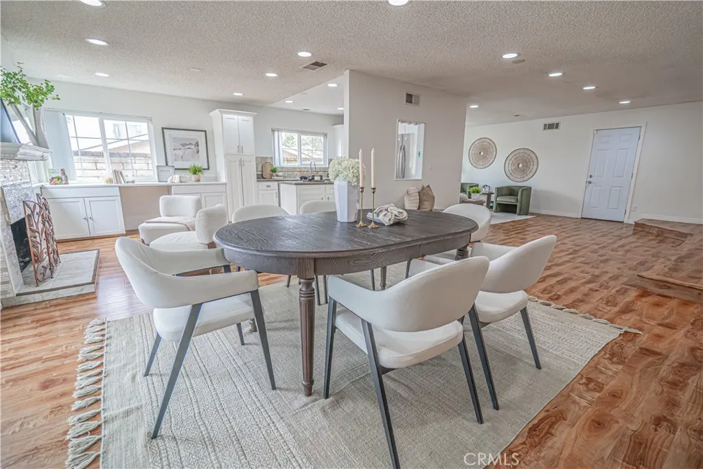 22612 Pamplico Dr, Saugus, California 91350 home-pic-15