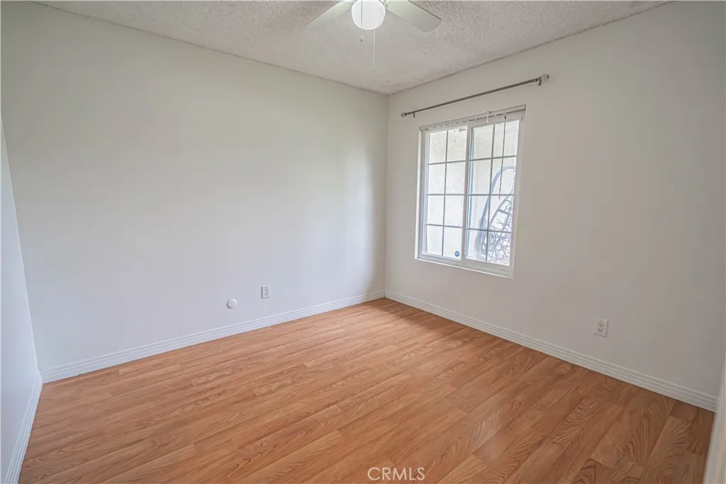 22612 Pamplico Dr, Saugus, California 91350 home-pic-35