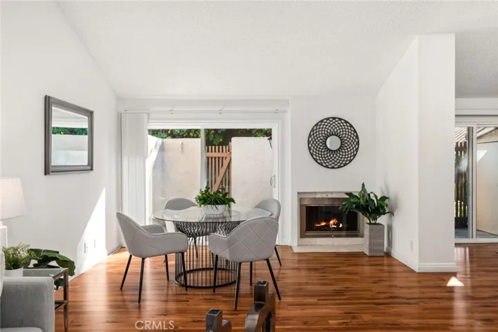 Dining/Living room area