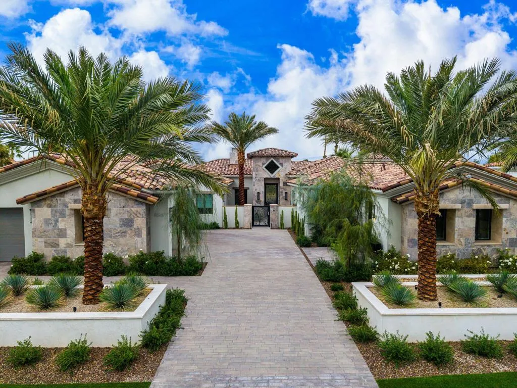 80840 Via Portofino, La Quinta, California 92253 home-pic-2