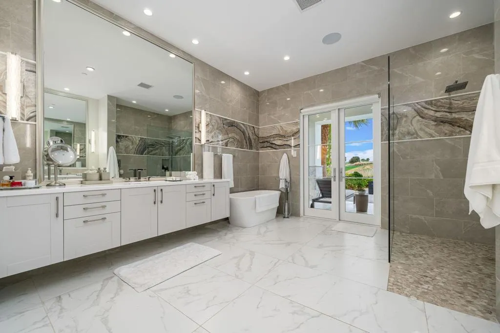 80840 Via Portofino, La Quinta, California 92253 home-pic-16